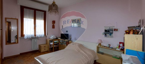 10 rooms Apartment in Jesi, Italy No. 9392 10