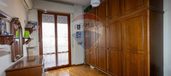 10 rooms Apartment in Jesi, Italy No. 9392 12