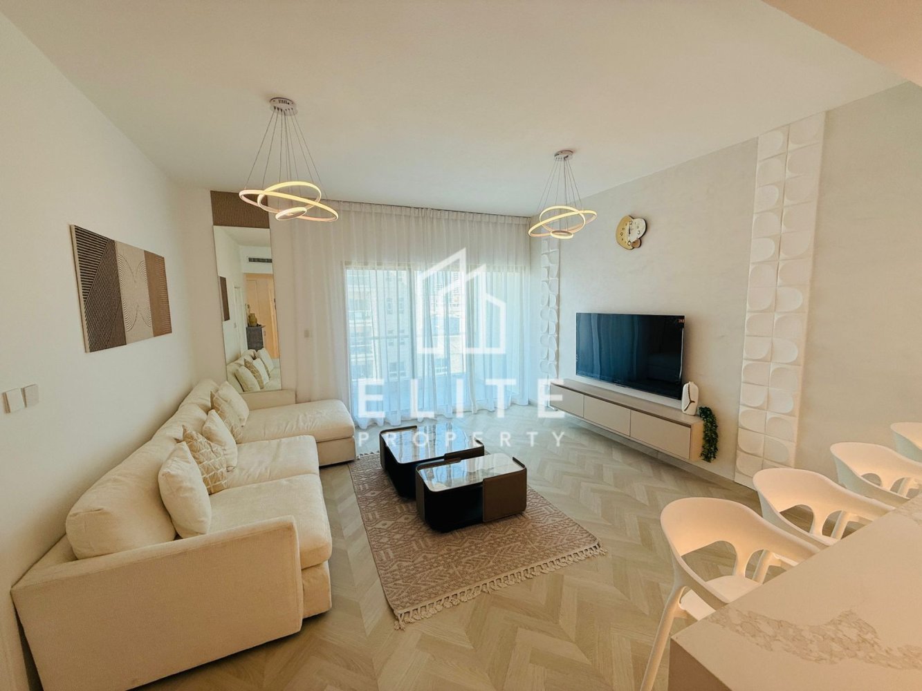 Studio in Dubai, UAE No. 113069