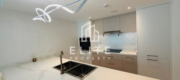 Studio in Dubai, UAE No. 113069 9