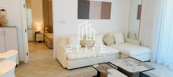 Studio in Dubai, UAE No. 113069 3