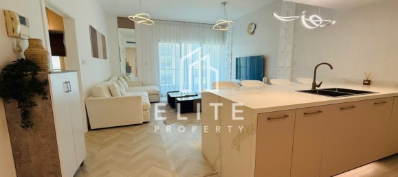 Studio in Dubai, UAE No. 113069 10