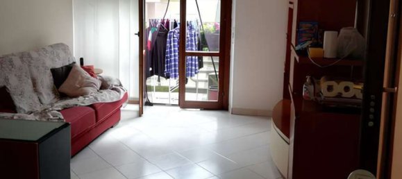 3 rooms Apartment in Bovisio Masciago, Italy No. 182454 4
