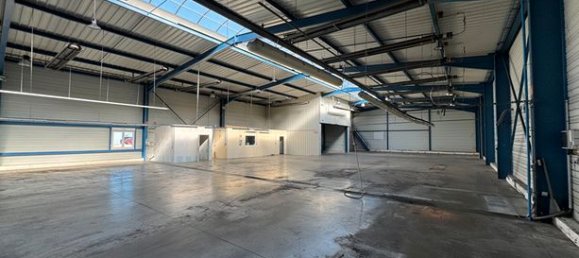 Gewerbliche Immobilie in Saint-Avold, France 3164m², Nr. 307643 2