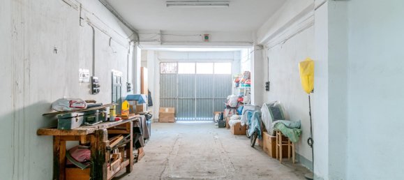 98m² Commercial property in Granada, Spain No. 166659 3