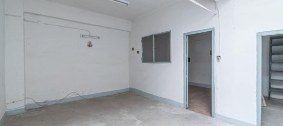 98m² Commercial property in Granada, Spain No. 166659 12