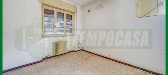 5 bedrooms Villa in Besozzo, Italy No. 165716 6