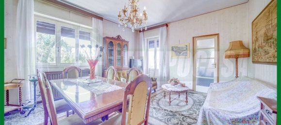 5 bedrooms Villa in Besozzo, Italy No. 165716 17