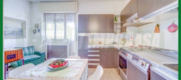 5 bedrooms Villa in Besozzo, Italy No. 165716 24