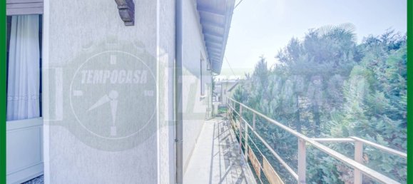 5 bedrooms Villa in Besozzo, Italy No. 165716 22