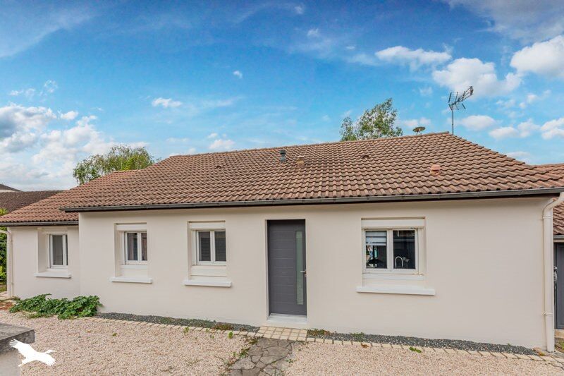 3 bedrooms House in Monts, France No. 350885