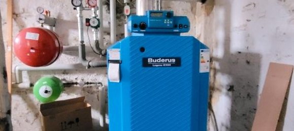 Здание с 12 комнатами в Фогтланд, Германия № 16577 11