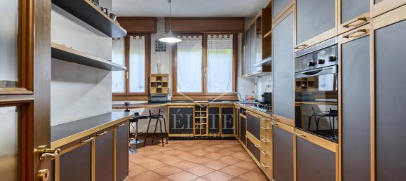 3 bedrooms Villa in Pianoro, Italy No. 344776 9