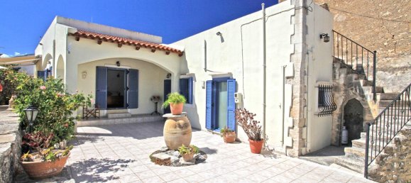 3 bedrooms Commercial property in Chania, Greece No. 119 3