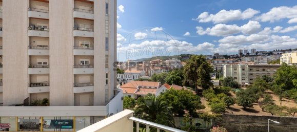4 Schlafzimmer Wohnung in Setubal, Portugal, Nr. 351060 45