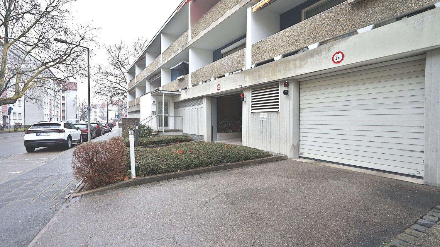 Parkplatz in Nuremberg, Germany, Nr. 319601