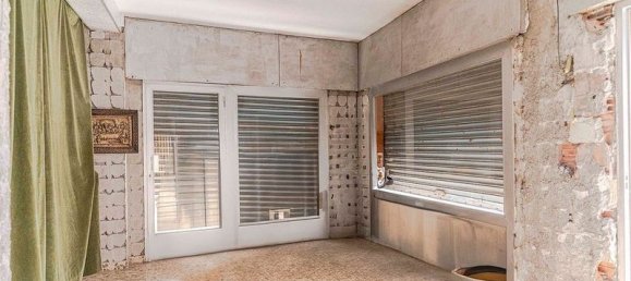 Propiedad comercial de 3 dormitorios en Granada, Spain No. 182178 2