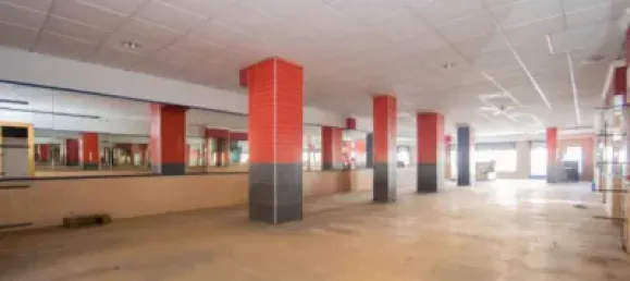 247m² Commercial property in Granada, Spain No. 181218 17