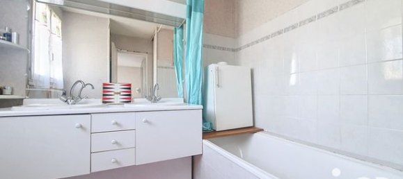 3 bedrooms House in Villepinte, France No. 354741 13