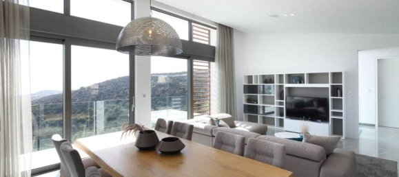 4 bedrooms Villa in Tsada, Cyprus No. 9896 7