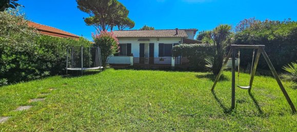 4 rooms Villa in Ameglia, Italy No. 286341 3