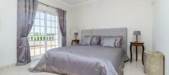 Villa de 4 dormitorios en Loule, Portugal No. 98653 4