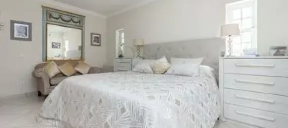 Villa de 4 dormitorios en Loule, Portugal No. 98653 11