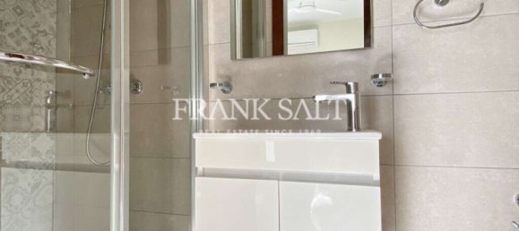 2 bedrooms Penthouse in San Gwann, Malta No. 9554 10