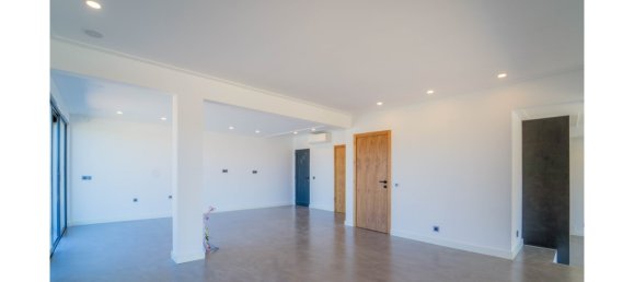 5 bedrooms Villa in Quarteira, Portugal No. 136569 20