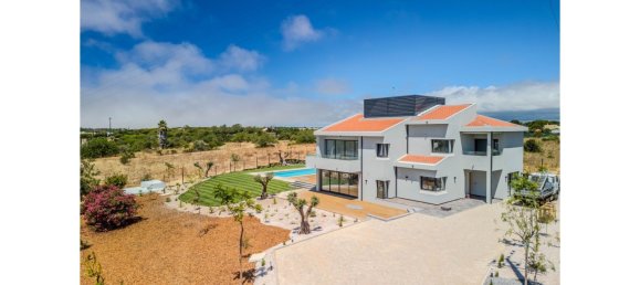 5 bedrooms Villa in Quarteira, Portugal No. 136569 15