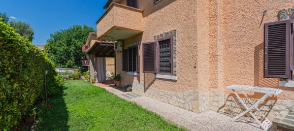 2 bedrooms Villa in Rome, Italy No. 290843 4