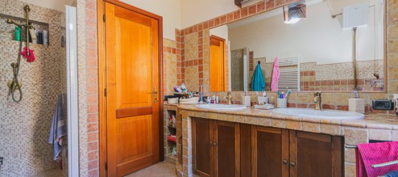 2 bedrooms Villa in Rome, Italy No. 290843 20