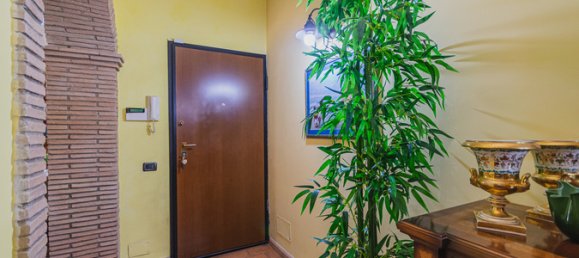 2 bedrooms Villa in Rome, Italy No. 290843 8