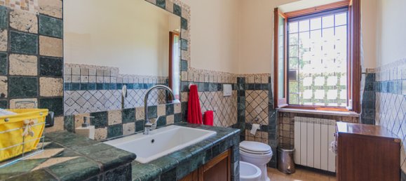 2 bedrooms Villa in Rome, Italy No. 290843 17