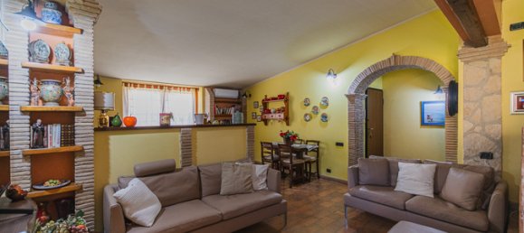 2 bedrooms Villa in Rome, Italy No. 290843 14