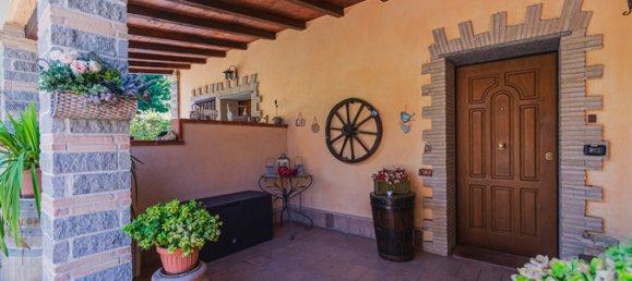 2 bedrooms Villa in Rome, Italy No. 290843 5