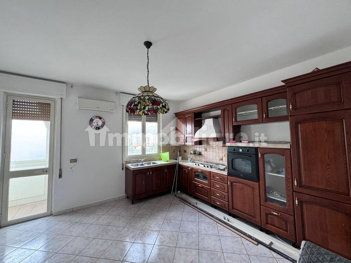 Квартира с 2 спальнями в Карини, Италия № 134431