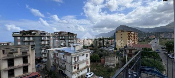 Квартира с 2 спальнями в Карини, Италия № 134431 18