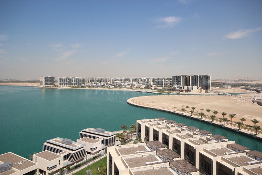 4 bedrooms Apartment in Al Raha Beach, UAE No. 67625