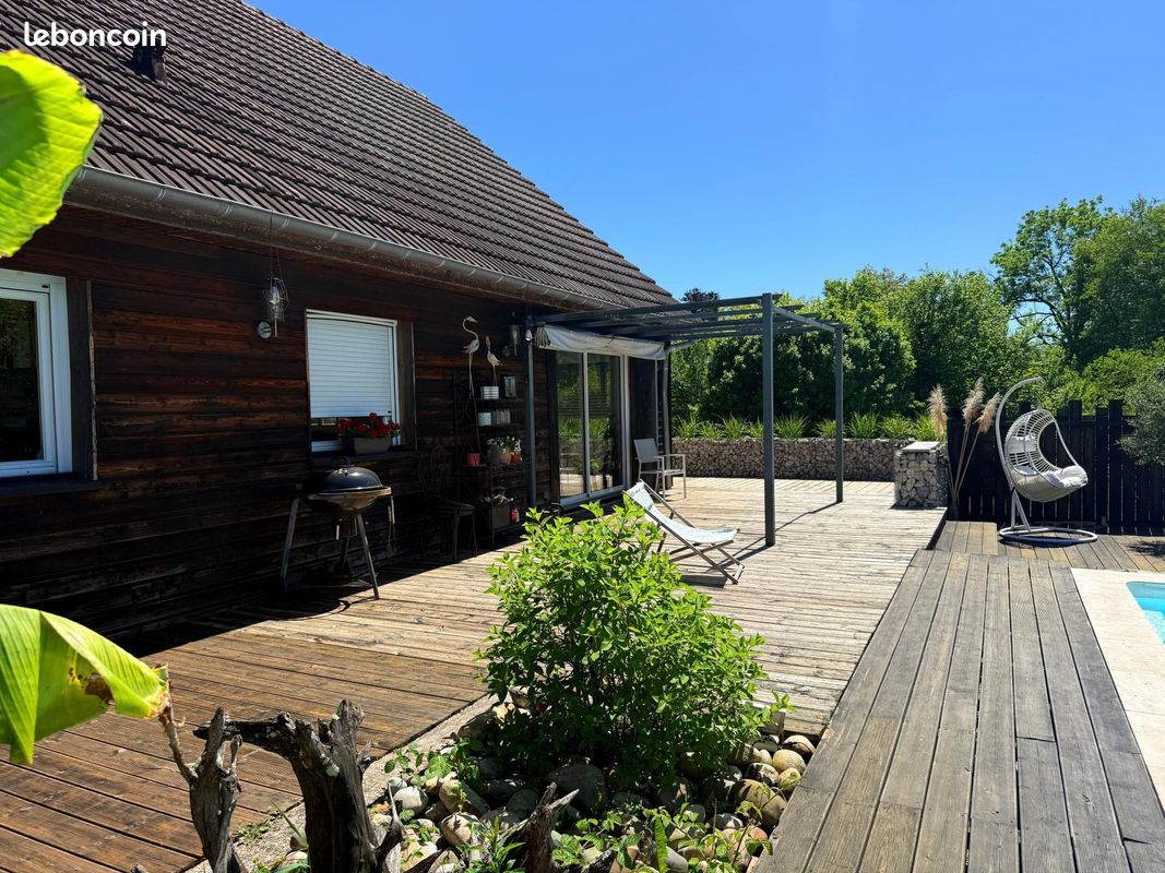 4 bedrooms House in Rioz, France No. 207837