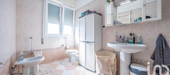 3-salle Appartement à Ferrara, Italy No. 279366 30