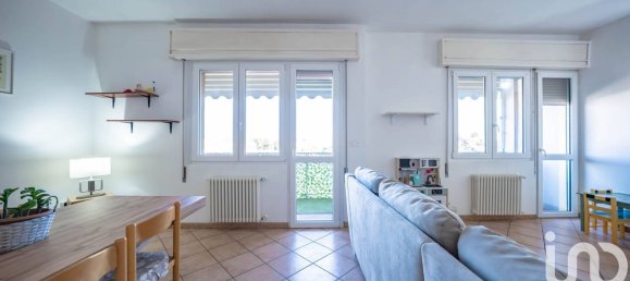 3-salle Appartement à Ferrara, Italy No. 279366 12