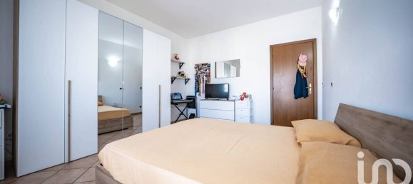 3-salle Appartement à Ferrara, Italy No. 279366 27