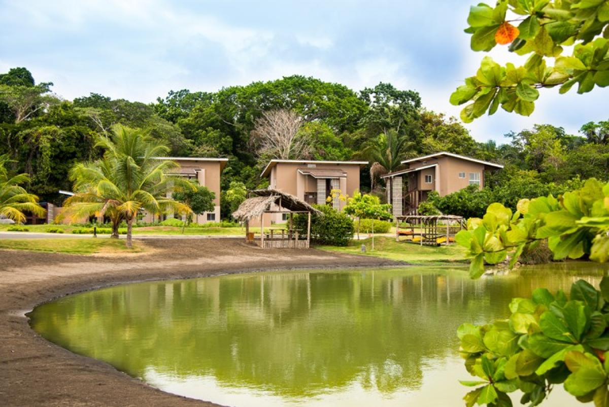 Apartamento com 3 quartos em condomínio em Garabito, Costa Rica N.º 669