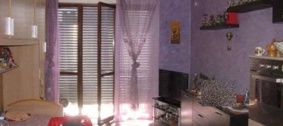 2 Schlafzimmer Wohnung in Rome, Italy, Nr. 380334 2