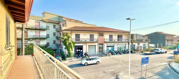 Casa de 4 dormitorios en Belpasso, Italy No. 294417 11