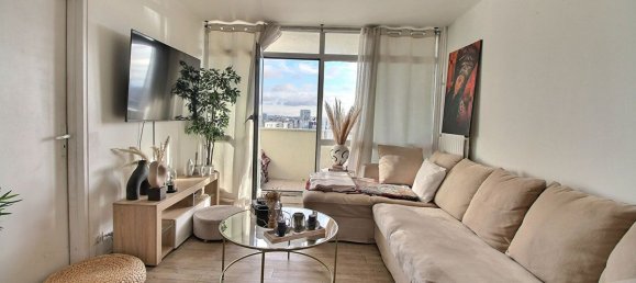 3 bedrooms Apartment in Colombes, France No. 167873 3