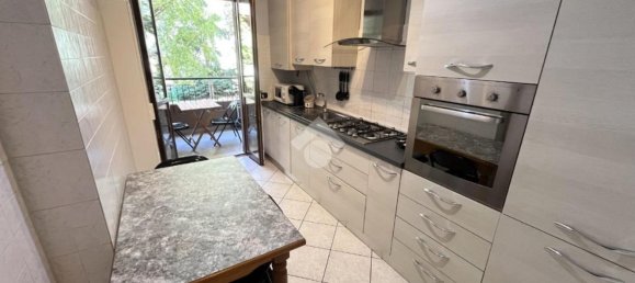 3 rooms Apartment in Milan, Italy No. 263945 8