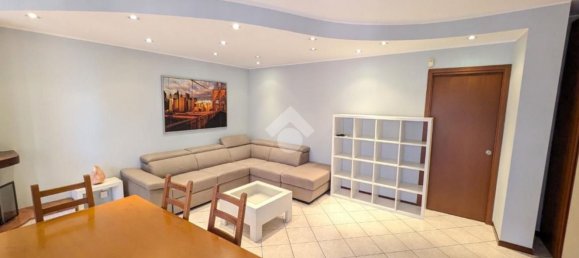 3 rooms Apartment in Milan, Italy No. 263945 5