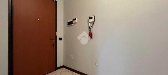 3 rooms Apartment in Milan, Italy No. 263945 23